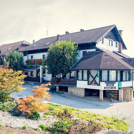 Hotel Zupancicev Hram Dragatuš Esterno foto